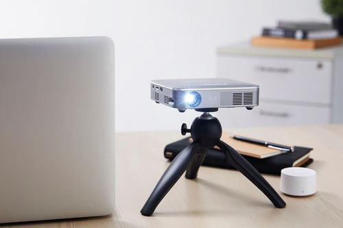 Máy chiếu mini không dây Canon MP250 có mức giá 11,5 triệu đồng