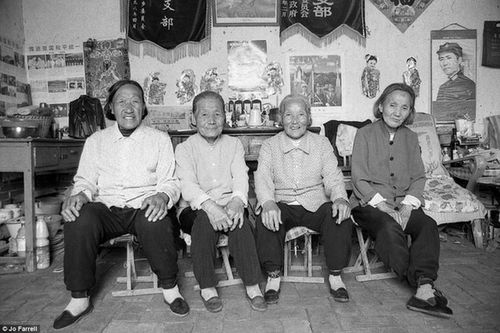 Kỳ dị những bàn chân 'gót sen' cuối cùng ở Trung Quốc