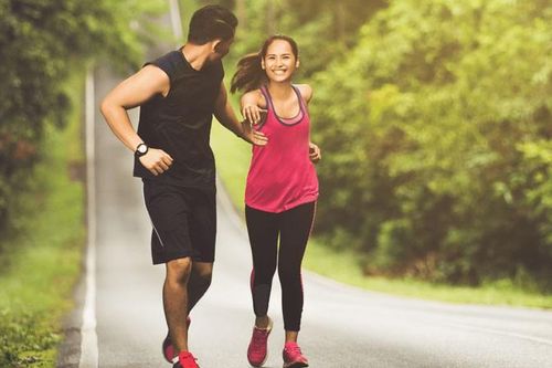 Vợ chồng son cần lưu ý gì 'chuyện tạo người' giữa trời thu se lạnh?
