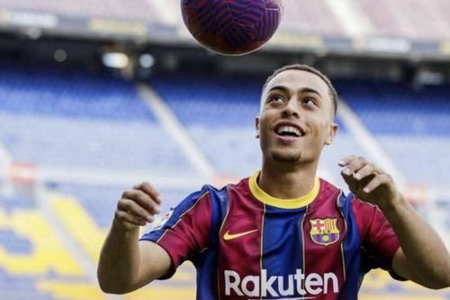 Sergino Dest của CLB Barca đặt ra những mục tiêu lớn ở Camp Nou