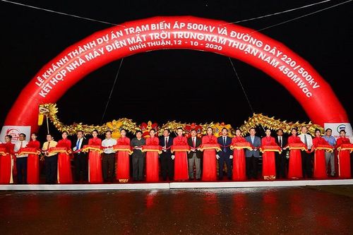 Ninh Thuận: Khánh thành Nhà máy điện mặt trời lớn nhất Việt Nam