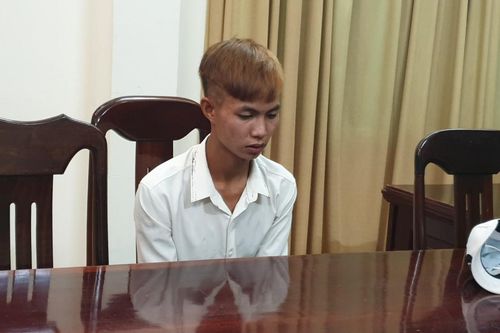Bắt khẩn cấp nghịch tử đâm mẹ hàng chục nhát để cướp tài sản