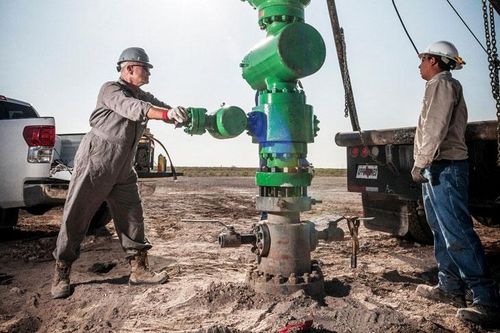 Thách thức với 'Năng lượng thống trị' Mỹ