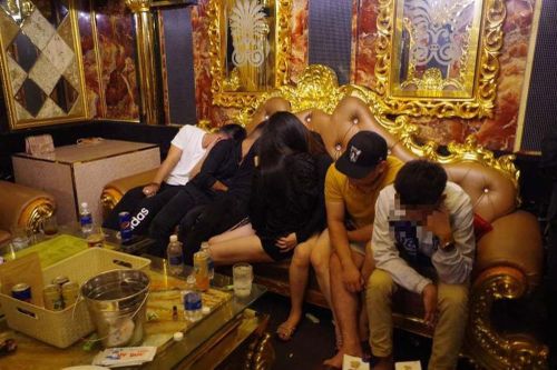 Bắt 29 thanh niên tụ tập sử dụng ma túy ở vùng mưa lũ Quảng Trị