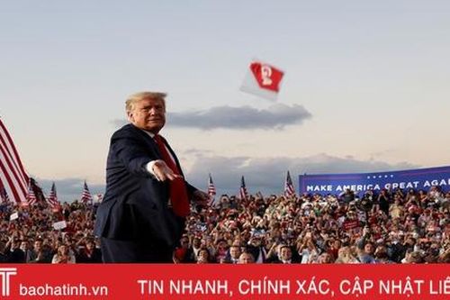 Không khí buổi vận động tranh cử đầu tiên của Tổng thống Trump sau khi được chữa khỏi Covid-19