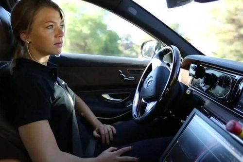 Mercedes-Benz sắp khai tử xe số sàn