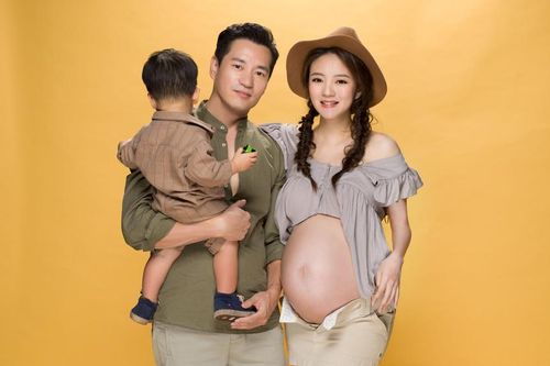 'Triệu Mẫn' An Dĩ Hiên đốn tim cư dân mạng với bộ ảnh khoe bụng bầu cuối thai kỳ