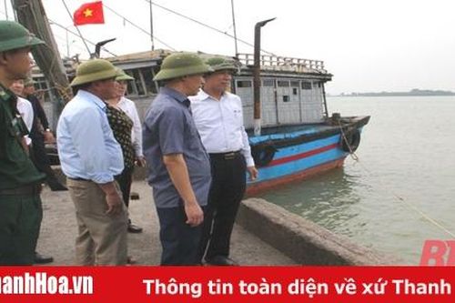 Phó Chủ tịch UBND tỉnh Phạm Đăng Quyền kiểm tra, chỉ đạo phòng, chống bão số 7 tại TP Sầm Sơn