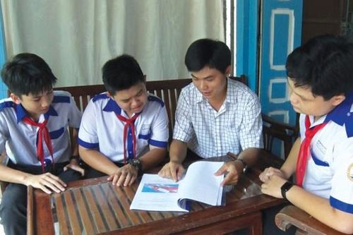 Thầy giáo của những sáng kiến