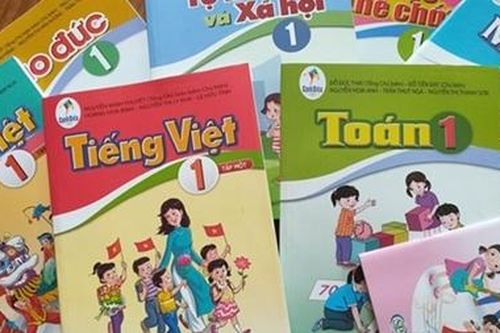 Thẩm định SGK: 'Đông người nhặt thì chắc chắn 'sạn' sẽ bớt đi'