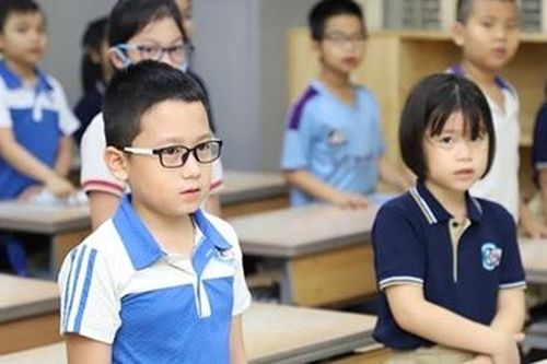 Tăng thời gian thực nghiệm và mở rộng 'kênh' thẩm định sách giáo khoa