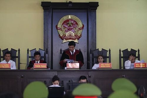 Một bị cáo trong vụ gian lận điểm thi ở Sơn La bất ngờ rút kháng cáo