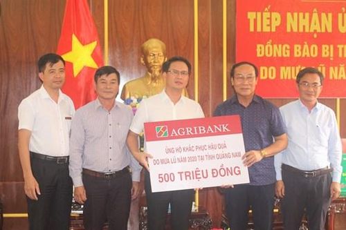 Mặt trận tỉnh Quảng Nam tiếp nhận 700 triệu đồng ủng hộ đồng bào bị mưa lũ