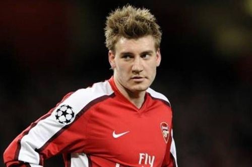Bendtner mất sự nghiệp vì lối sống buông thả