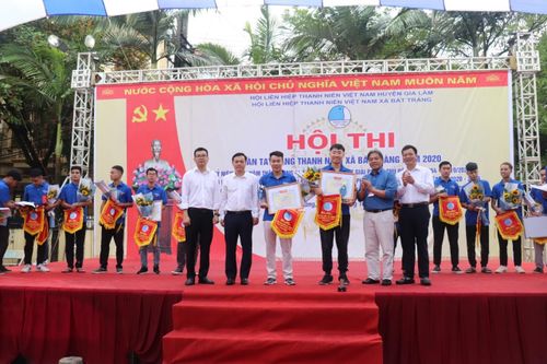 15 thí sinh thi 'Bàn tay vàng Thanh niên xã Bát Tràng năm 2020'