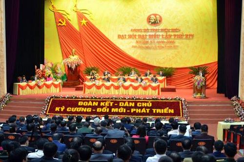 Phát huy truyền thống Điện Biên Phủ anh hùng để phát triển nhanh, bền vững