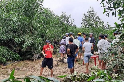 Đi đánh cá bị nước cuốn trôi