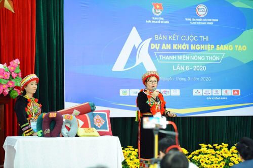 Khởi nghiệp từ sản phẩm truyền thống để bảo vệ văn hóa của người Dao