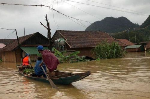 Phái đoàn Ngoại giao Hoa Kỳ tại Việt Nam gửi thông điệp chia sẻ khó khăn với người dân vùng lũ lụt miền Trung