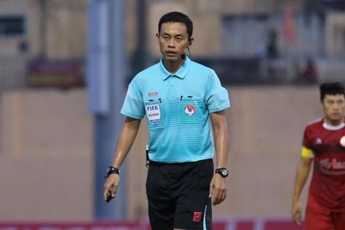 VFF thay đổi vị trí 'ông vua áo đen' trong trận HAGL - Hà Nội FC