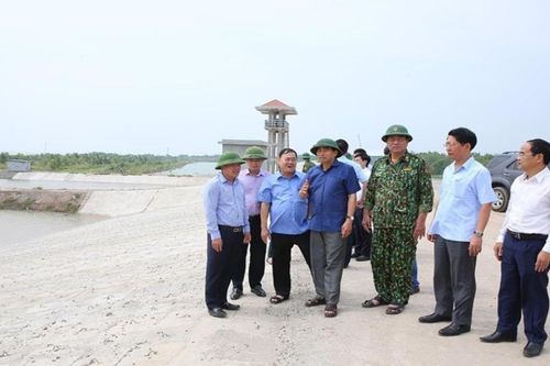 Chủ tịch Ninh Bình kiểm tra công tác phòng chống cơn bão số 7