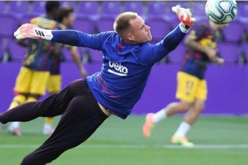 Thủ thành Ter Stegen 'nổi loạn' ở Barca, đòi tăng lương cao ngất