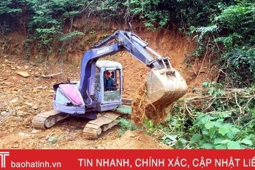 Hương Sơn gia cố tràn Khe Bố, đề phòng xẩy ra lũ ống, lũ quét