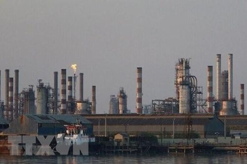 IEA: Làn sóng dịch COVID-19 thứ hai tác động nhu cầu dầu mỏ toàn cầu