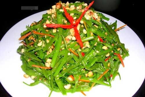 Ăn rau muống phạm phải 3 sai lầm kinh điển, khiến bạn 'rước' thuốc trừ sâu, độc tố vào người