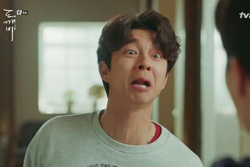 Gong Yoo - Thánh nhọ của năm, ngồi không cũng bị gọi hồn