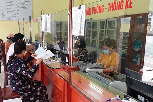 Góp sức xây dựng đội ngũ cán bộ 'vừa hồng, vừa chuyên'