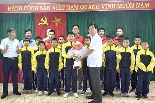 Gặp mặt đội tuyển Nhi đồng tham dự Vòng Chung kết Giải bóng đá Nhi đồng toàn quốc năm 2020