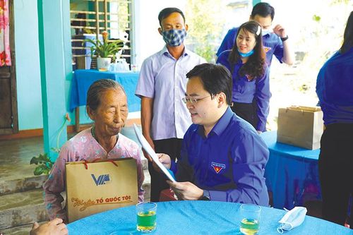 Chuyện về một người mẹ Việt Nam anh hùng