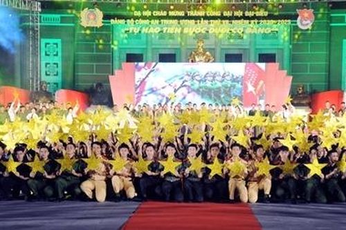 Tự hào tiến bước dưới cờ Đảng