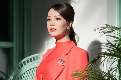 Nhiều hoa hậu, á hậu rời khỏi VTV, biên tập viên Thụy Vân nói gì?
