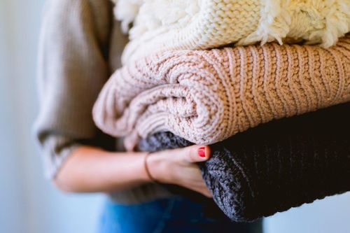 Lý do bạn cảm thấy ấm khi mặc quần áo len