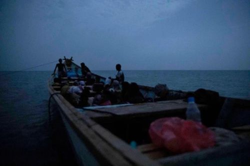 10 thi thể trôi dạt vào bờ biển Djibouti