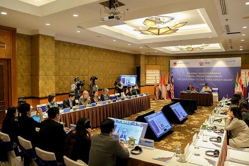 ASEAN quyết tâm chuyển đổi số, xóa mù công nghệ trong giáo dục