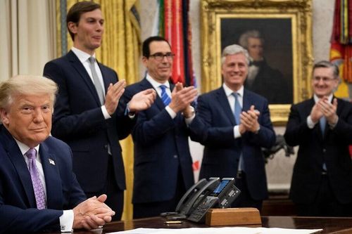 Bầu cử Mỹ: Ông Trump có dùng 'quân bài Trung Đông'?