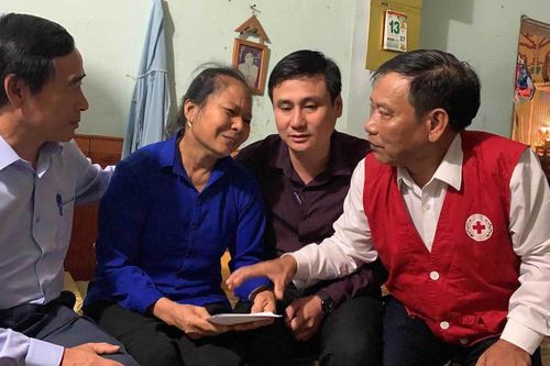 Đau thương xóm nghèo