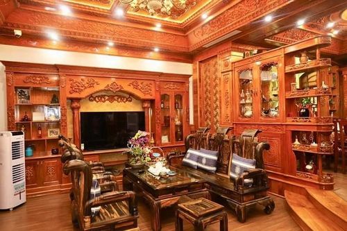 Giải mã bí ẩn về biệt thự 'phủ gỗ từ đầu tới chân' ở Hà Nội