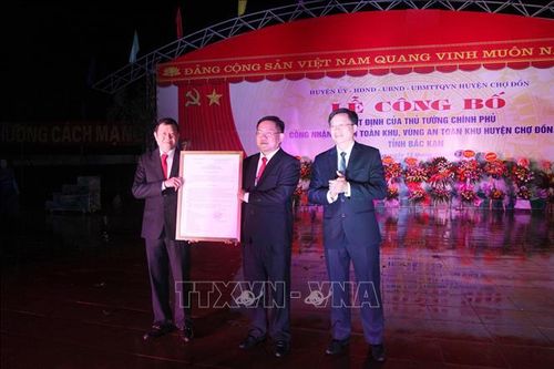 Công bố Quyết định của Thủ tướng công nhận xã An toàn khu, vùng An toàn khu