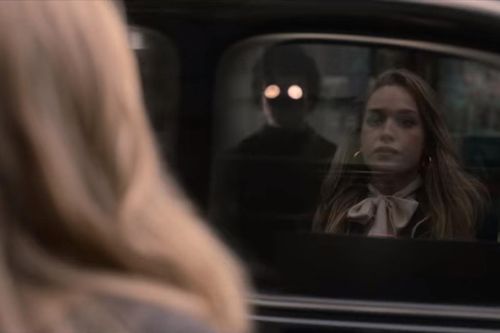'The Haunting of Bill Manor': Lạnh sống lưng với những tình tiết rùng rợn trong tập đầu