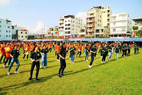 Phát triển thể dục thể thao trường học