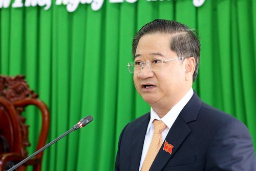 Tiến sĩ quân sự được bầu làm Chủ tịch UBND TP Cần Thơ