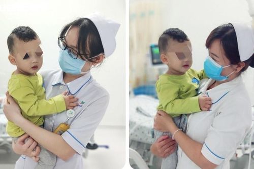 Bé trai 2 tuổi khóc thét cả đêm, hơi thở có mùi lạ
