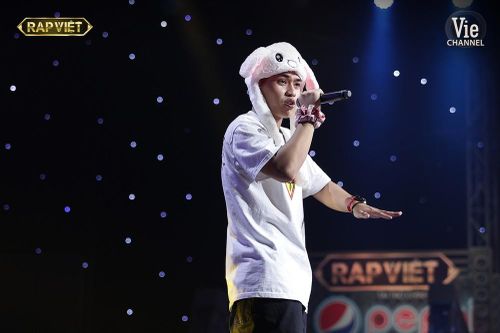 'Rap Việt': Trước màn tái đấu lịch sử, Tez khiến JustaTee 'cắm đầu' vì quá sung