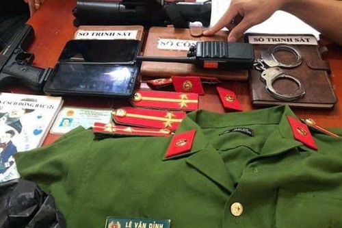 Mua, bán trang phục công an có thể bị phạt tù