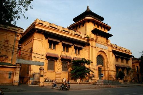 Sinh viên băn khoăn với quy định mới của ĐH Dược Hà Nội
