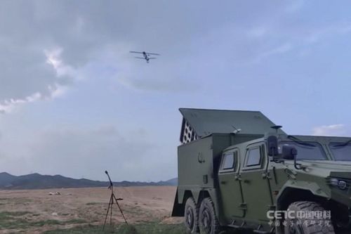 Trung Quốc thử nghiệm đội máy bay không người lái cảm tử